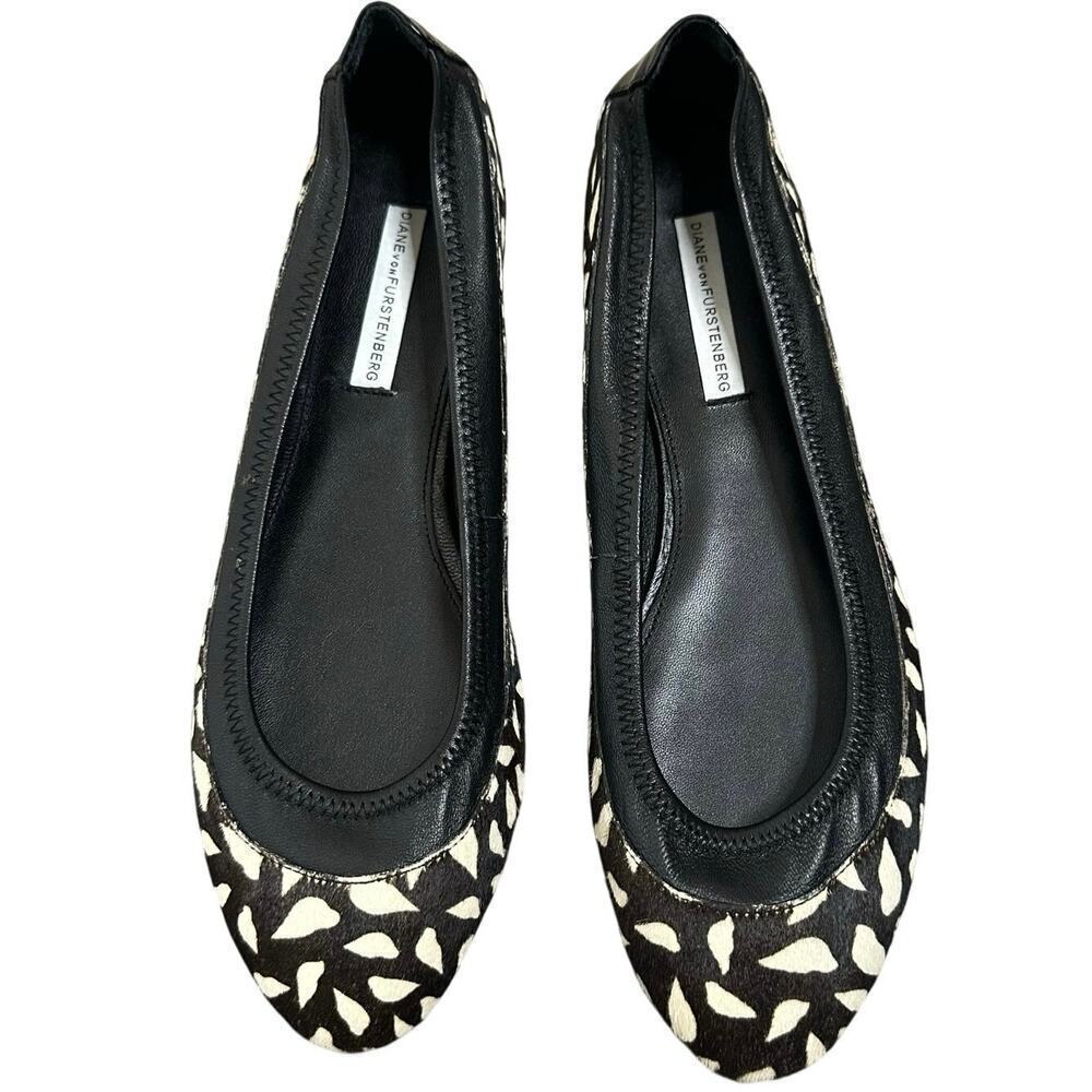 NEW Diane Von Furstenberg Calf Hair Ballet Flats Women's Black Cream Size 8M